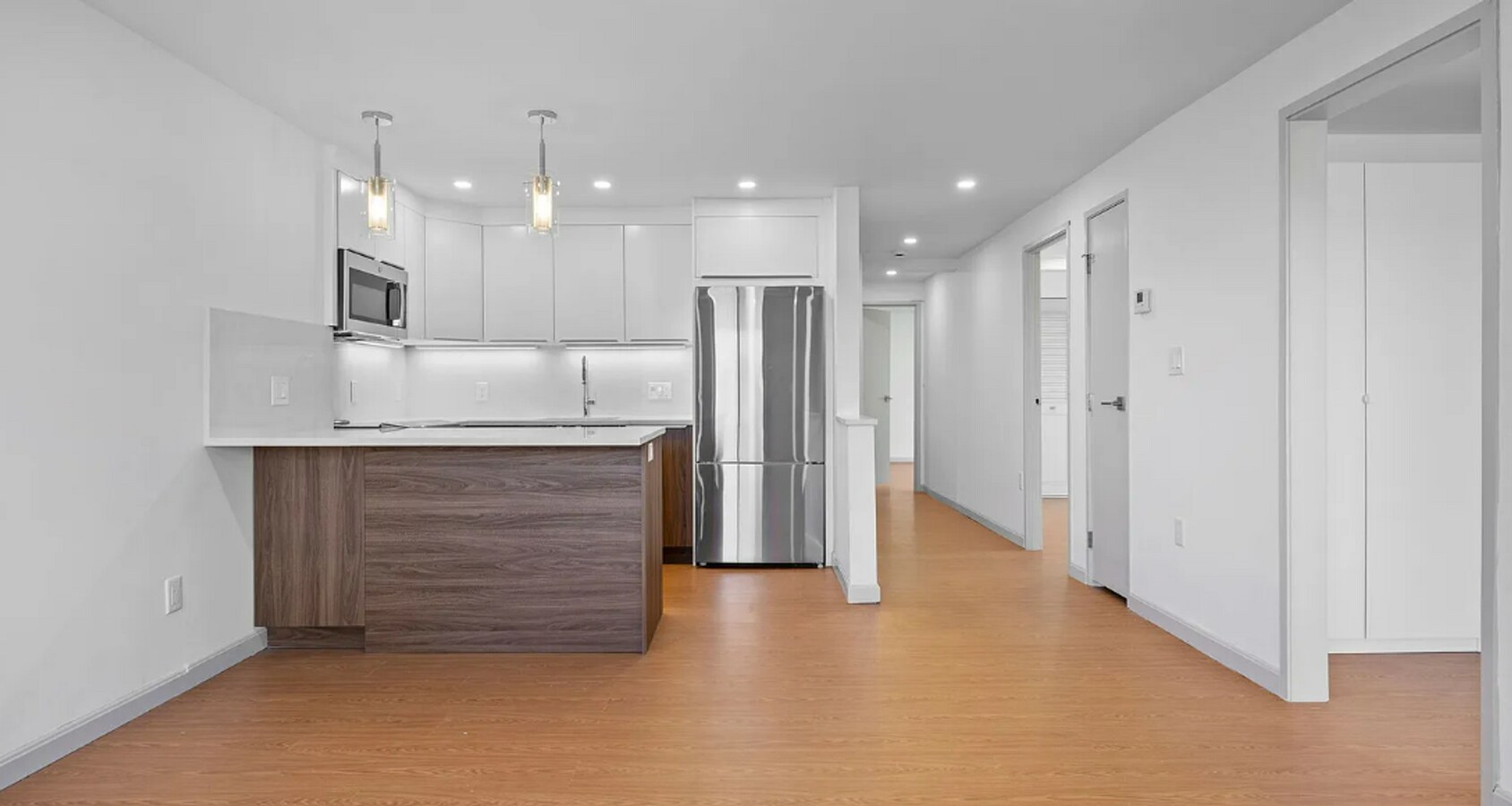 Charming 3 Bedroom- No Broker Fee - Charming 3 Bedroom- No Broker Fee