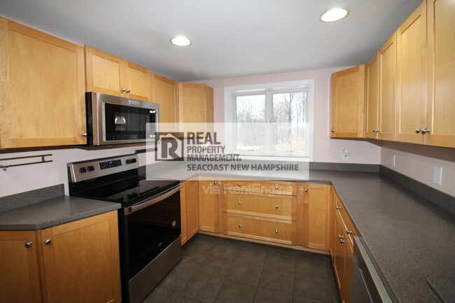 Photo - 182 Madbury Rd