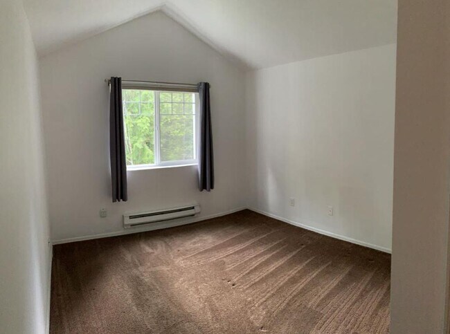 Photo - 18501 SE Newport Way