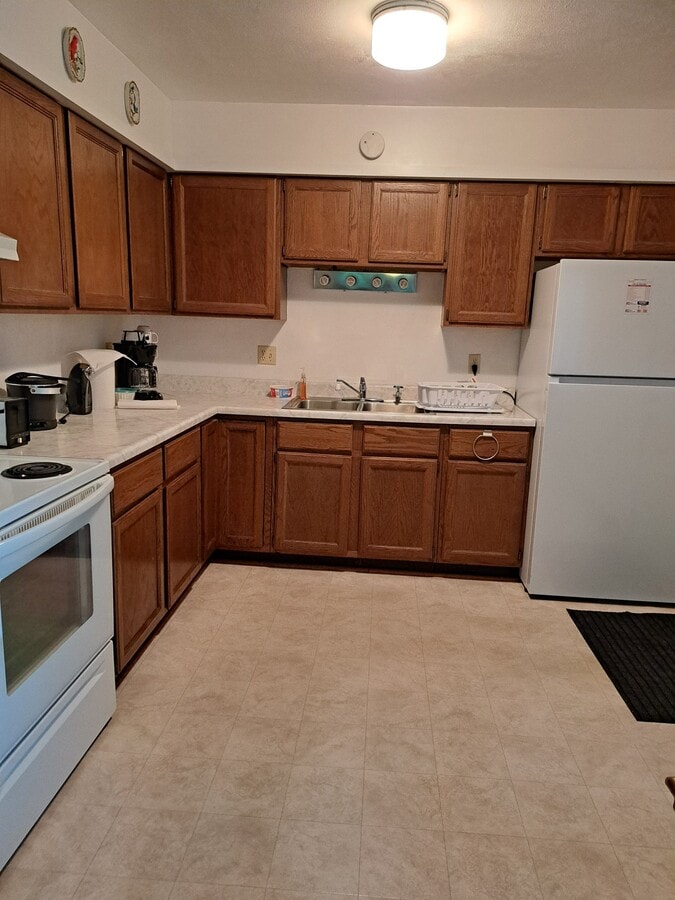 Photo - 4676 Old C