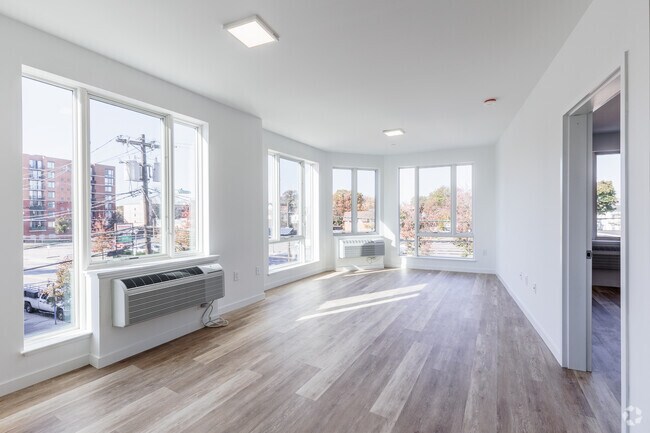 2BR 2BA - 300 STATE