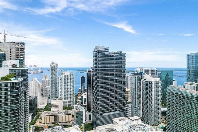 Building Photo - 1000 Brickell Plaza Unit 3211