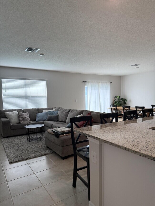 Photo - Large 4 Bedroom/2.5 Bathroom Home in Thompson Grove