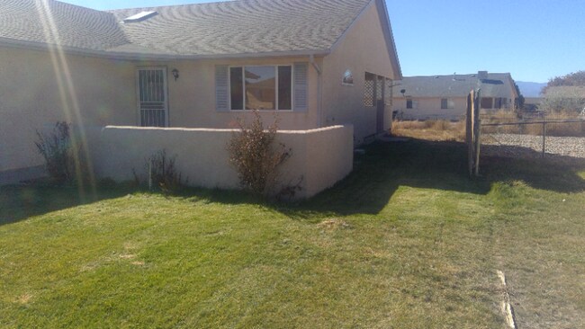 Photo - 913 S Harmony Pl