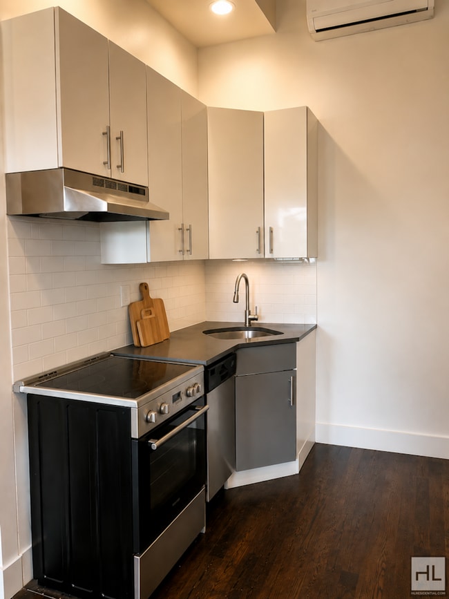 Photo - FULTON STREET / Clinton Hill / 2-Bed 1-Bath Unit 5A