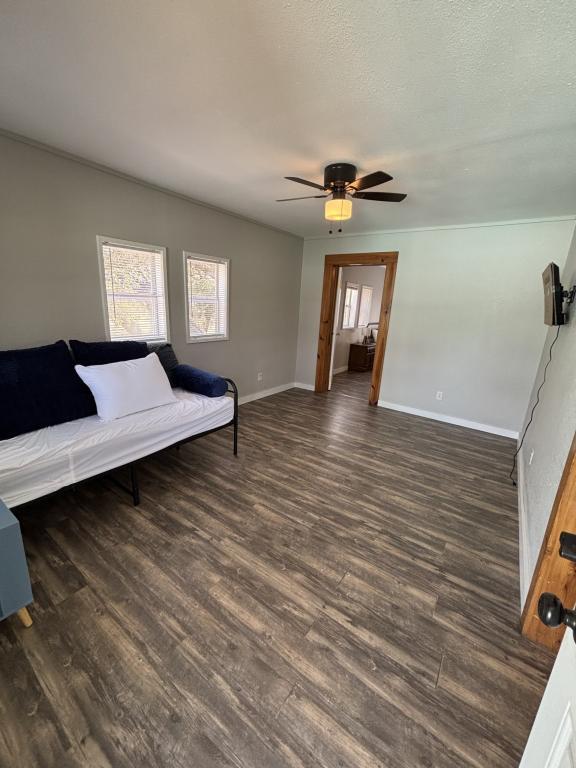 Photo - 339 S Whitney St