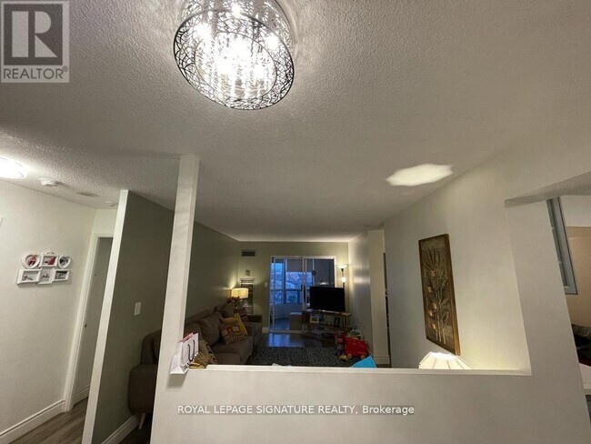 Photo - 155 Hillcrest Ave Unit 1906