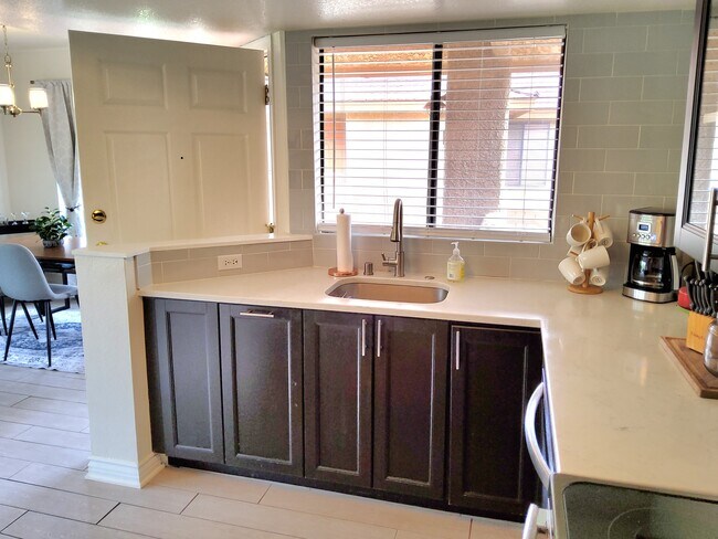 Photo - 7255 E Snyder Rd