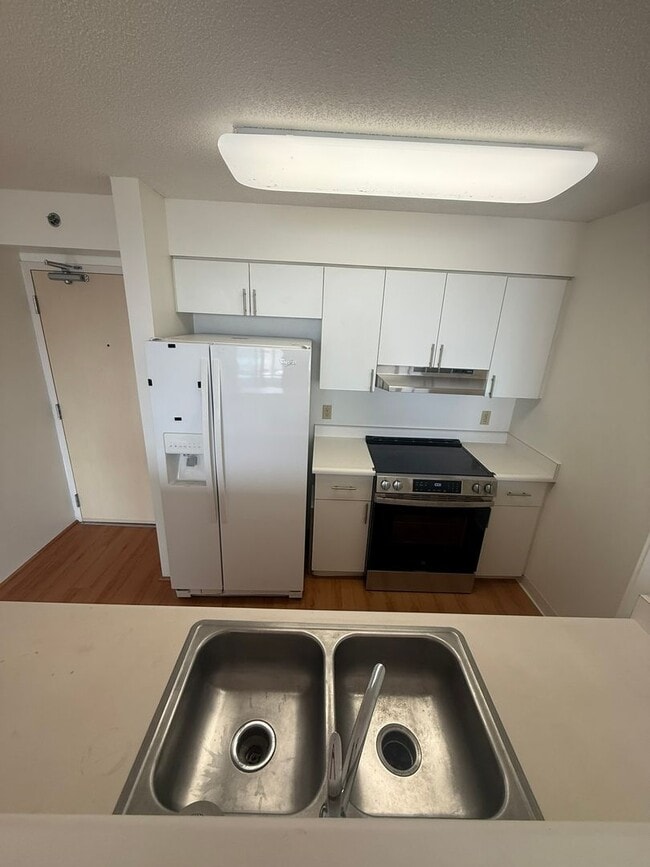 Photo - AC in Every Room. TWO Parking Stalls. Unit 603