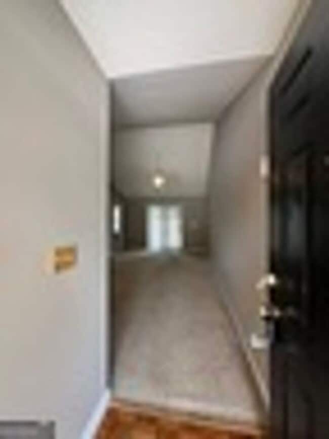 Photo - 409 Baltic Ct Unit 1