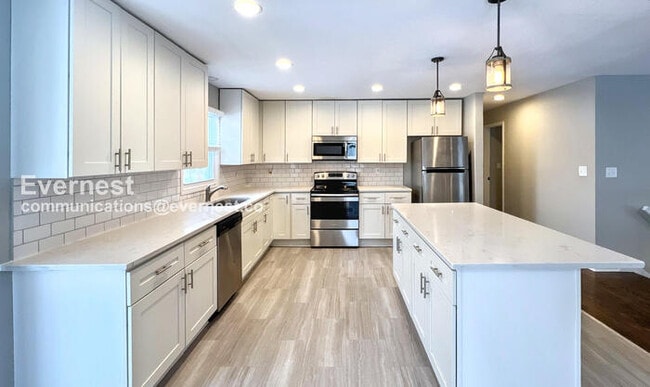 Photo - 13020 Corrington Ave