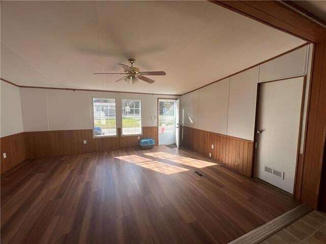 Photo - 1210 Eagle Lake Blvd