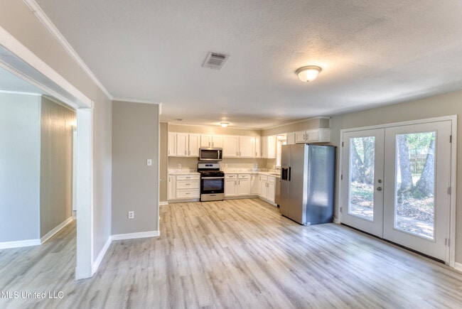 Photo - 504 N Island View Ave