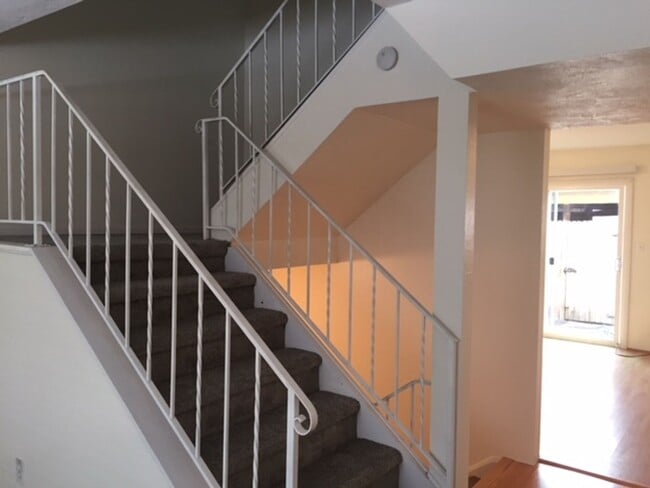 Photo - Large 2 bed/2.5 bath near 6th & Union