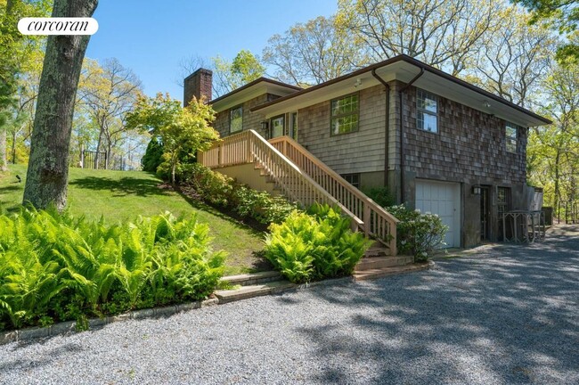 Photo - 3 Quadrant Hill Rd House