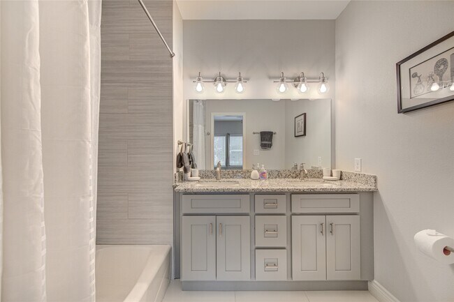 Photo - 3108 Wentworth St