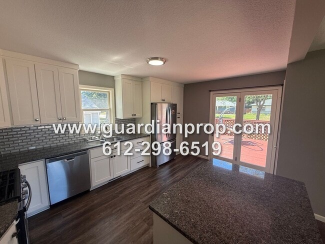 Photo - 350 93rd Ave NE