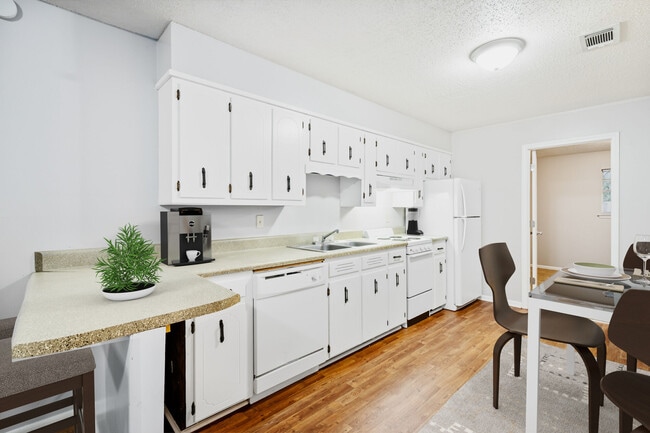 Photo - Spartan Crossing