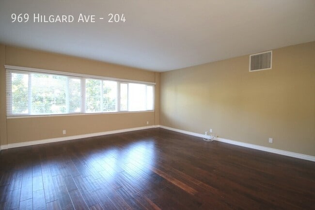 Photo - 969 Hilgard Ave Unit 204