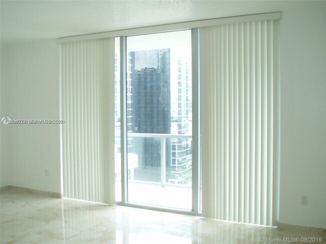 Building Photo - 1060 Brickell Ave Unit 1409