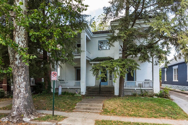 Building Photo - 51 Mentelle Park Unit 2