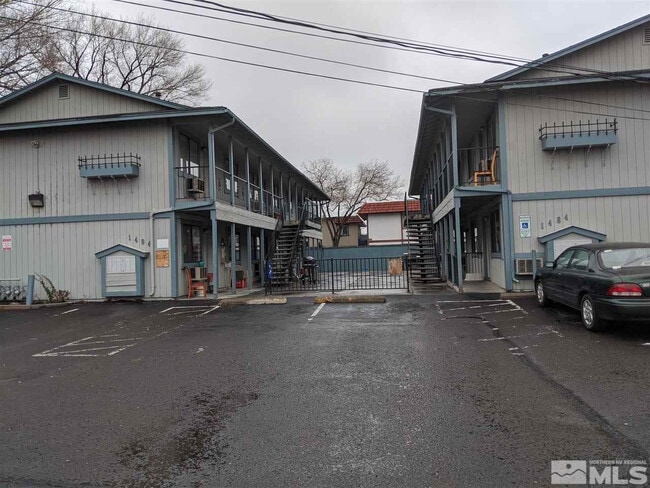 Photo - 1484 Lewis St Unit 2