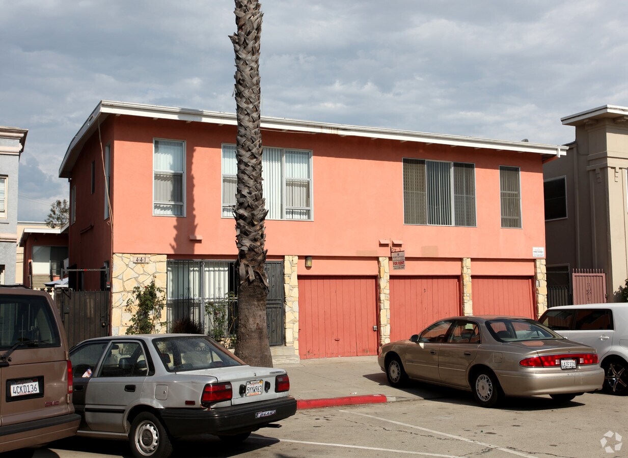 Photo - 441 LINDEN AVE