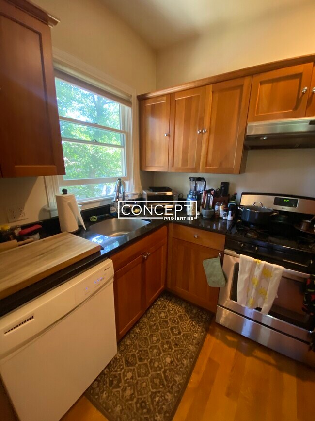 Photo - 10 Selkirk Rd Unit 2C