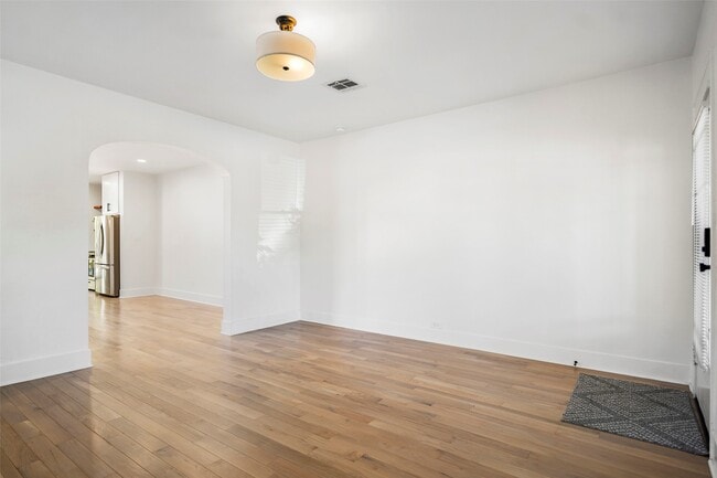 Photo - 1129 Euclid St House