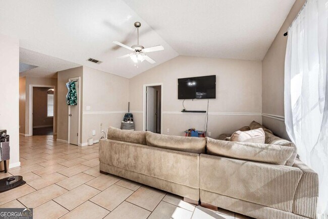 Photo - 207 Candy Ct