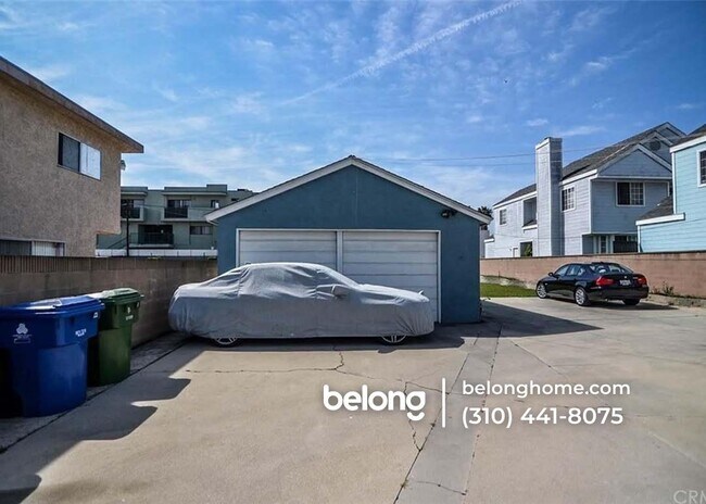 Photo - 1640 W 218th St
