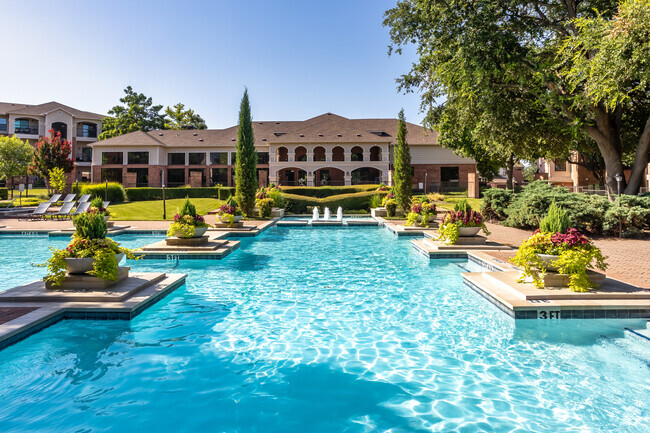 Building Photo - Andalusian Gate Rental