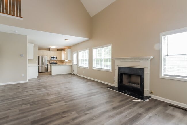 Photo - 3658 Deer Trail NW