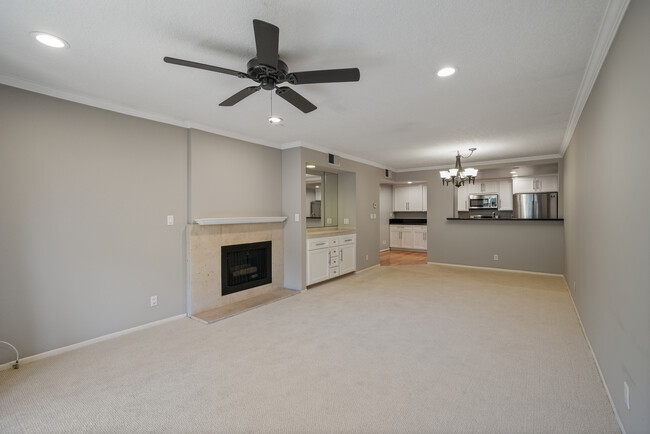 Photo - 15231 Magnolia Blvd Unit #221