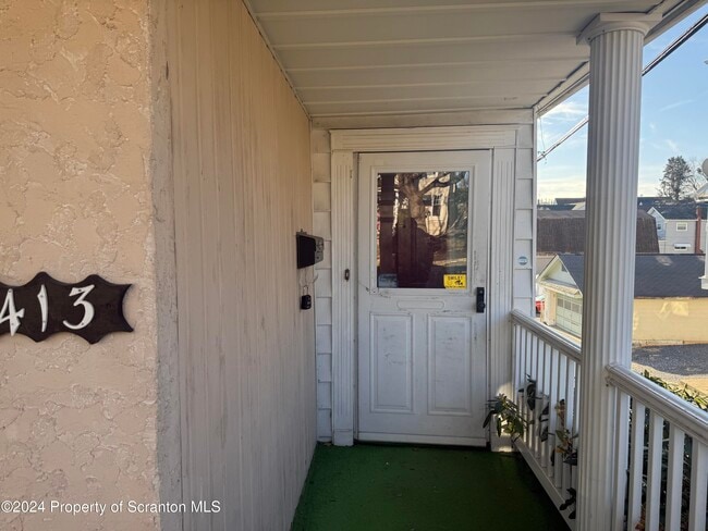 Photo - 1413 Swetland St