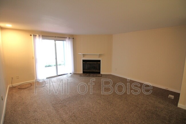 Photo - 6236 Coach Royale Ln