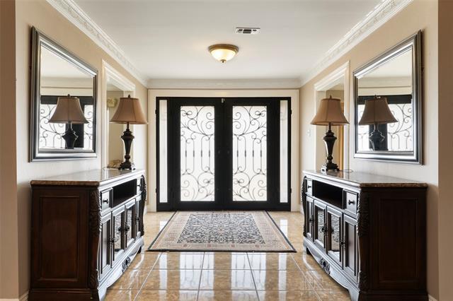 Photo - 6545 Lyndon B Johnson Fwy