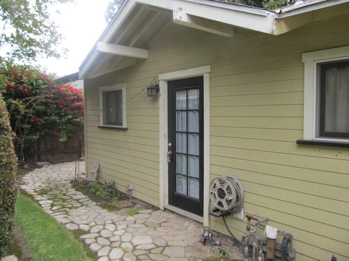 Photo - Cleveland (317) #A-B Unit B