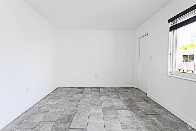 Apartamento 23: 2BD-1BA-650-Sq-Ft - 3200 Mary St