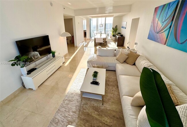 15901 Collins Ave Unit 1804