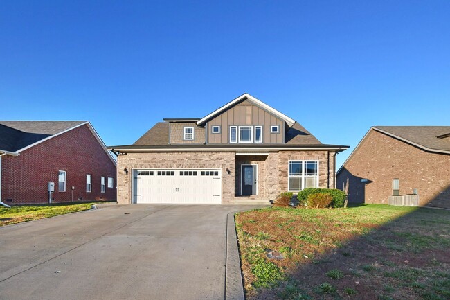 Building Photo - Pet Friendly in Sango!