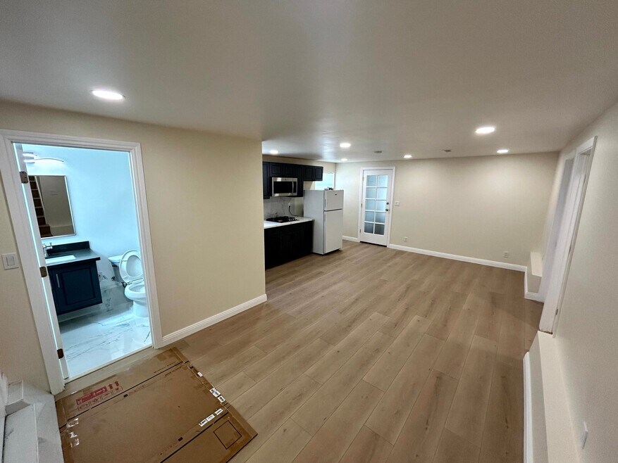 415 Wallace Ave Unit A