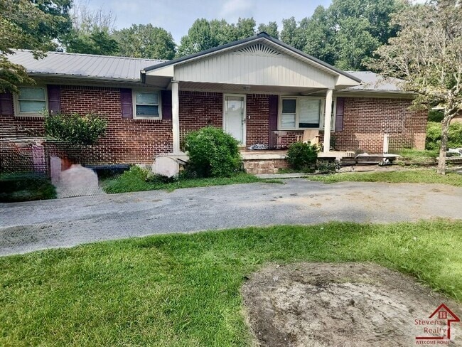 Building Photo - 412 Wedgewood St Rental