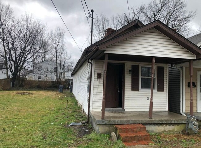 Building Photo - Remodeled 2 Bedroom Downtown!