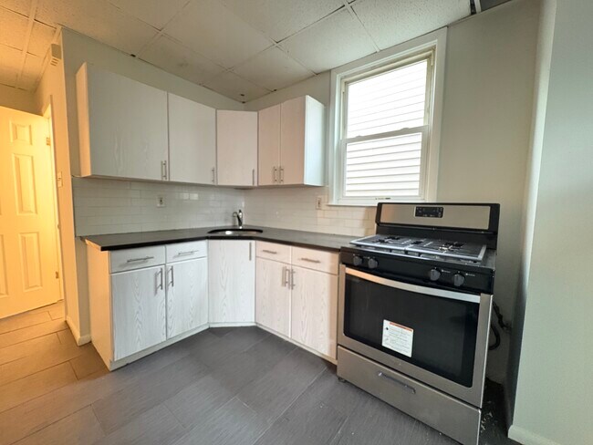 Photo - 346 Armstrong Ave Unit 2