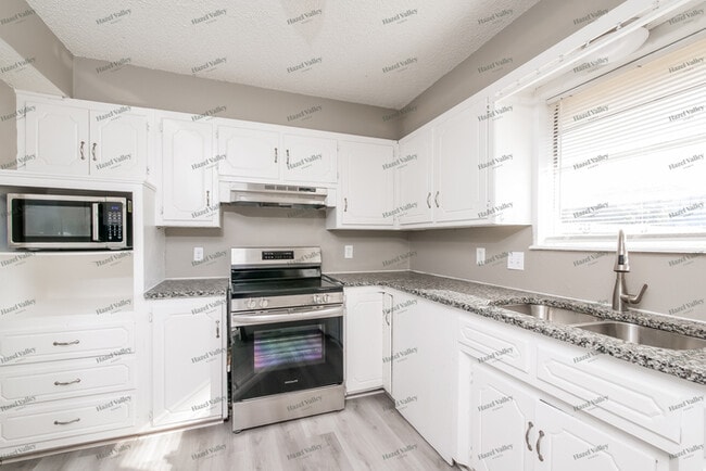 Photo - 11320 Bel Air Pl