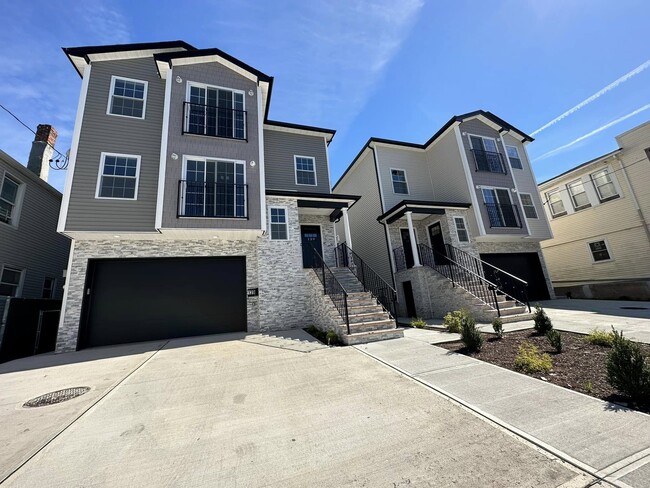 Photo - 135 Court St Unit 135