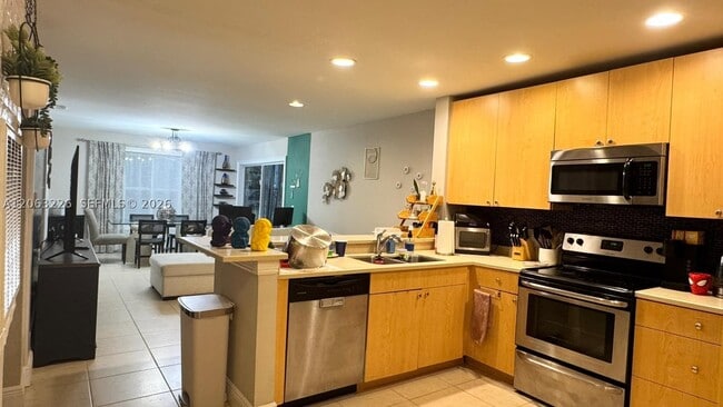 1705 Palm Cove Blvd Unit 1-105