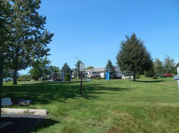 Photo - Fox Ridge Apartments