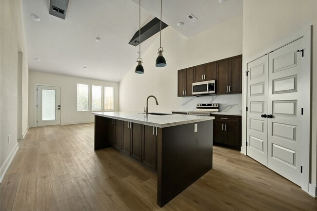 Building Photo - Lot 175 Unit 109 Amberwood Ct.